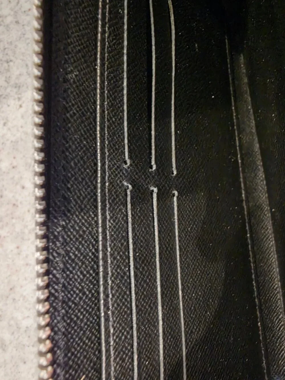 Authentic Louis Vuitton Zippy Wallet in Black Epi Leather